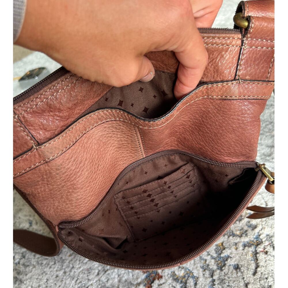 Fossil Morgan Traveler Crossbody Brown Distressed Leather Saddle Bag - Picture 9 of 16